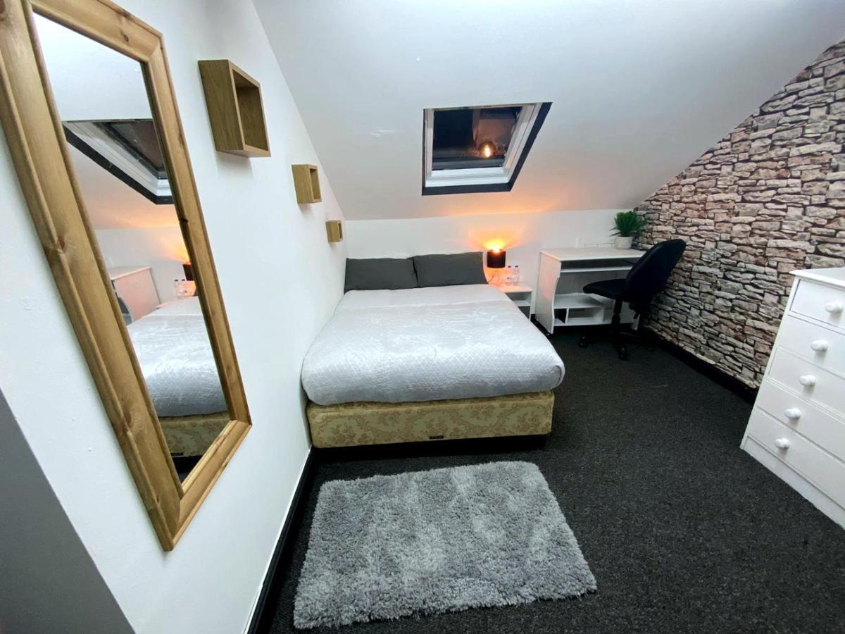 Townhouse 105 호텔 허더즈필드 외부 사진